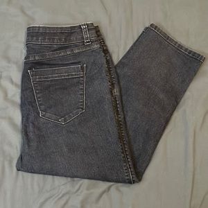 Dana Buchman Jean Capris 6